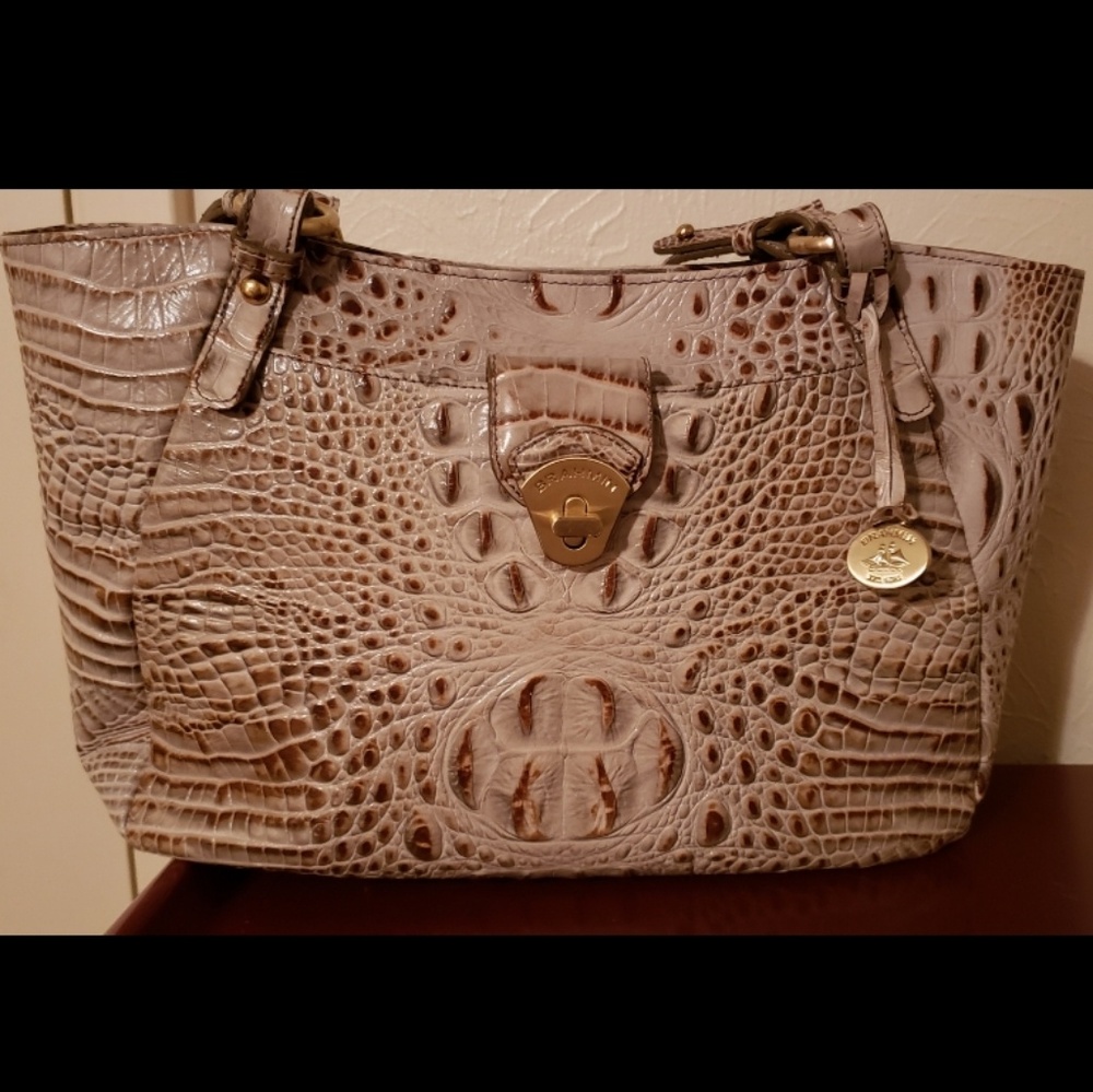 Hand bag
